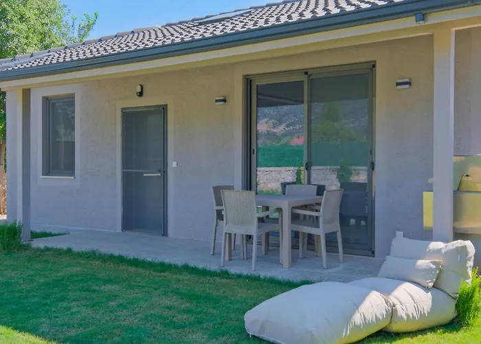Arzu Cottage